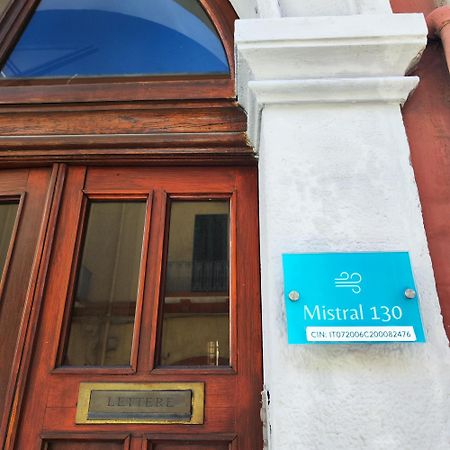 Mistral130 Apartman Bari Kültér fotó