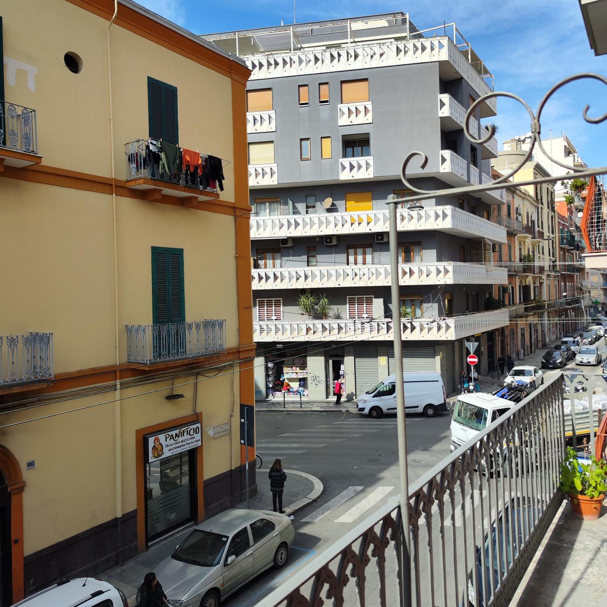 Mistral130 Apartman Bari Kültér fotó