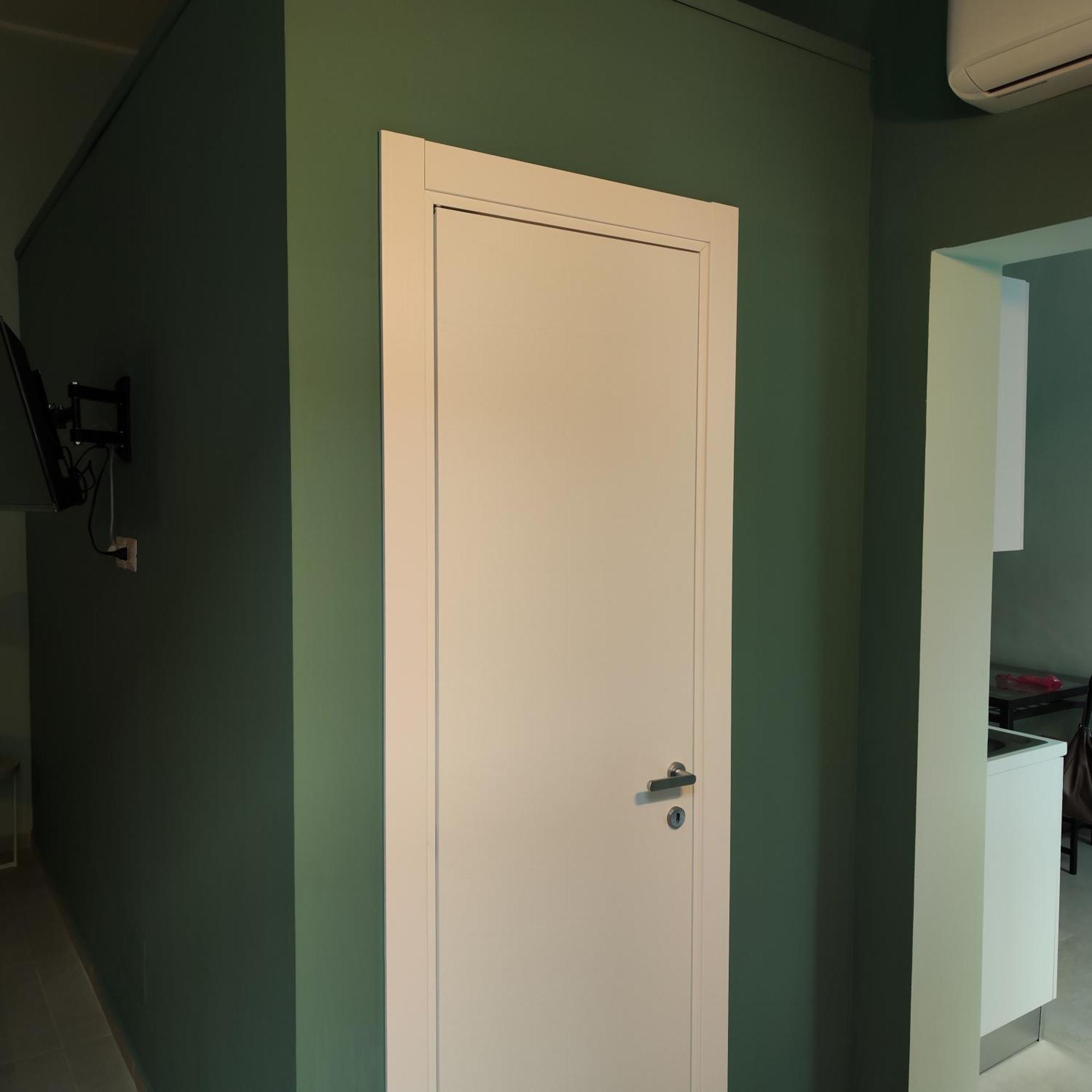 Mistral130 Apartman Bari Kültér fotó