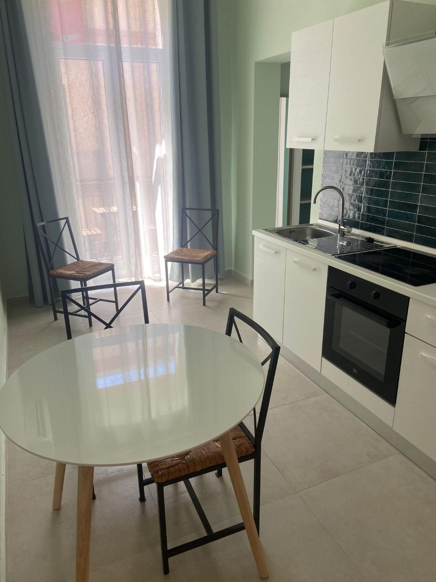 Mistral130 Apartman Bari Kültér fotó