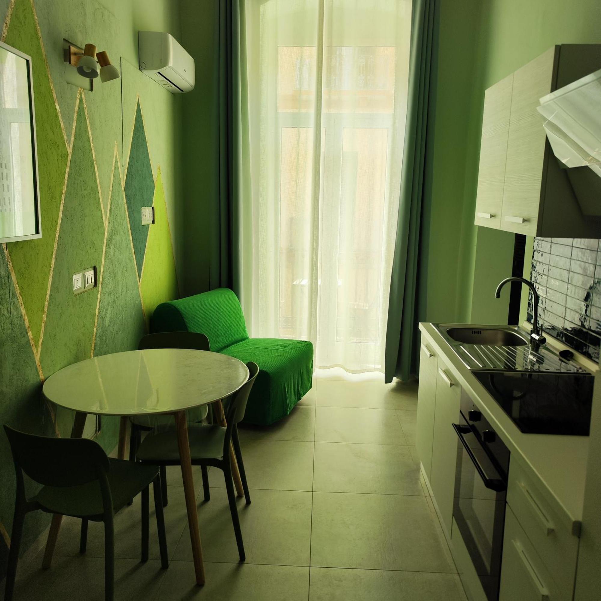 Mistral130 Apartman Bari Kültér fotó